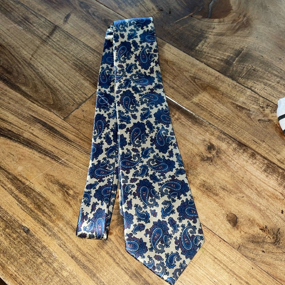 Vintage Christian Dior Designer Yellow & Blue Retro Paisley Neck Tie